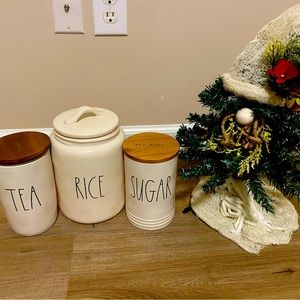 Rae Dunn canister set